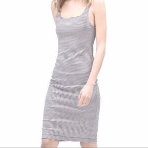 Zara Trafaluc Black and White Striped Bodycon MIDI Sleeveless Dress. Size 28